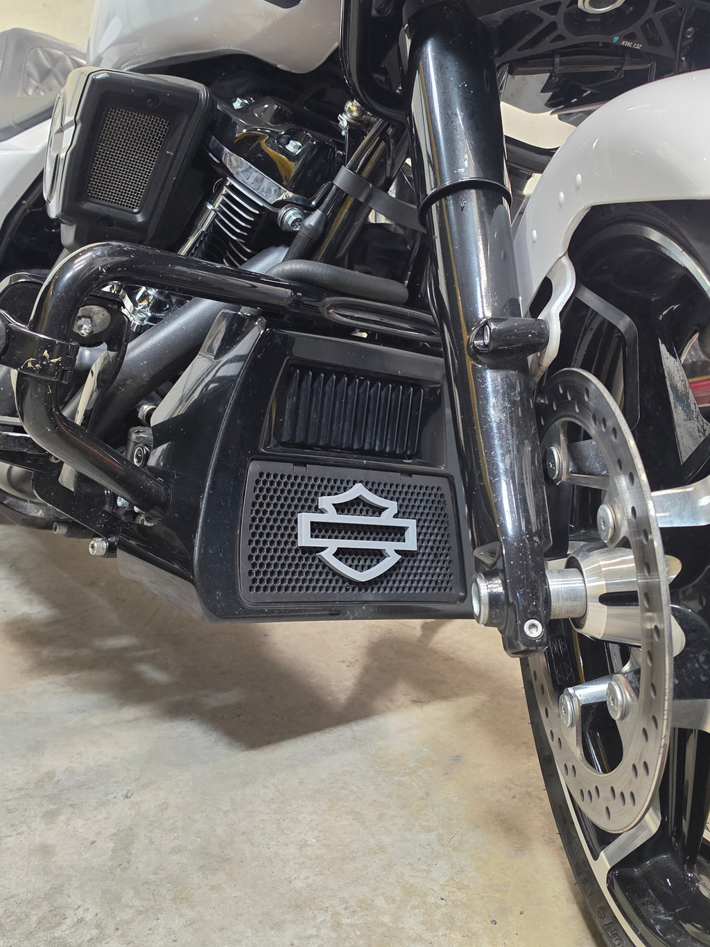 2024+ Harley-Davidson Road Glide / Street Glide Oil Cooler Emblem