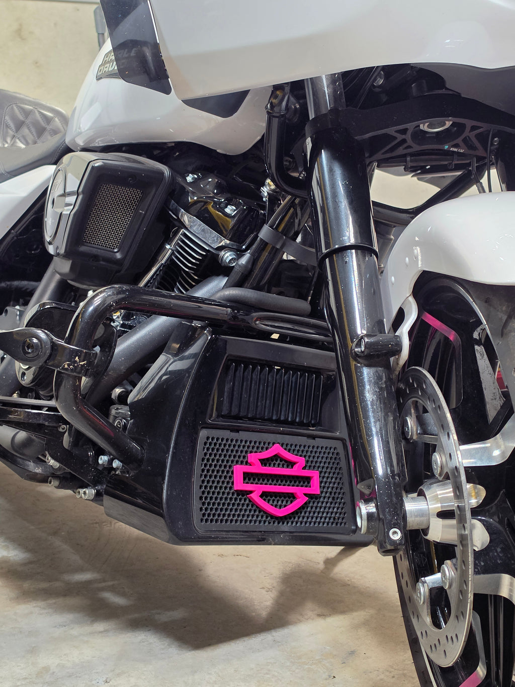 2024+ Harley-Davidson Road Glide / Street Glide Oil Cooler Emblem