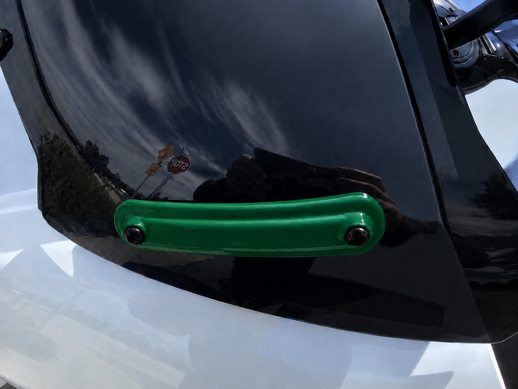 Gloss Green 10 inch klockworks Windshield Accent Brackets for 2024+ Harley Davidson Road Glide