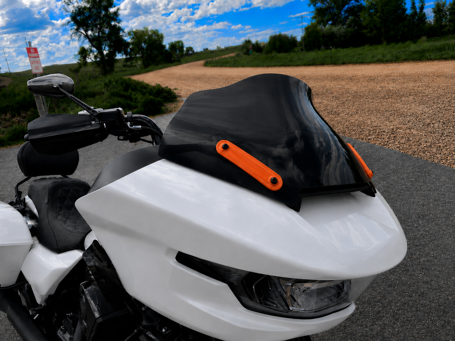 Orange Windshield Accent Brackets for 2024+ Harley-Davidson Road Glide ( fits 10 inch Klock Works Windshield)