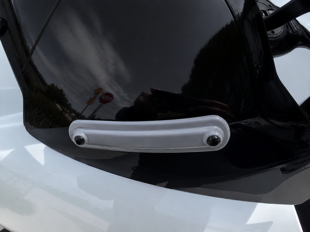 Grey Windshield Accent Brackets for 2024+ Harley-Davidson Road Glide ( fits 10 inch Klock Works Windshield)