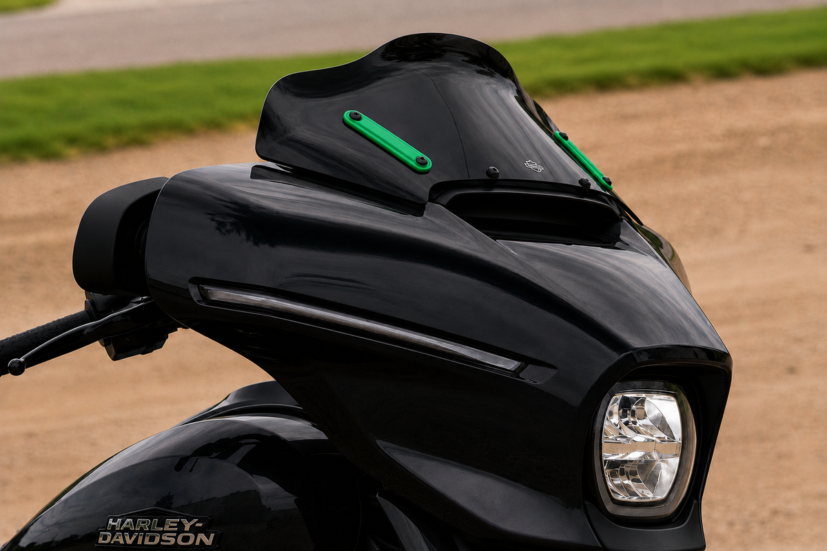 Colored Windshield Accent Brackets for 2024+ Harley-Davidson Street Glide