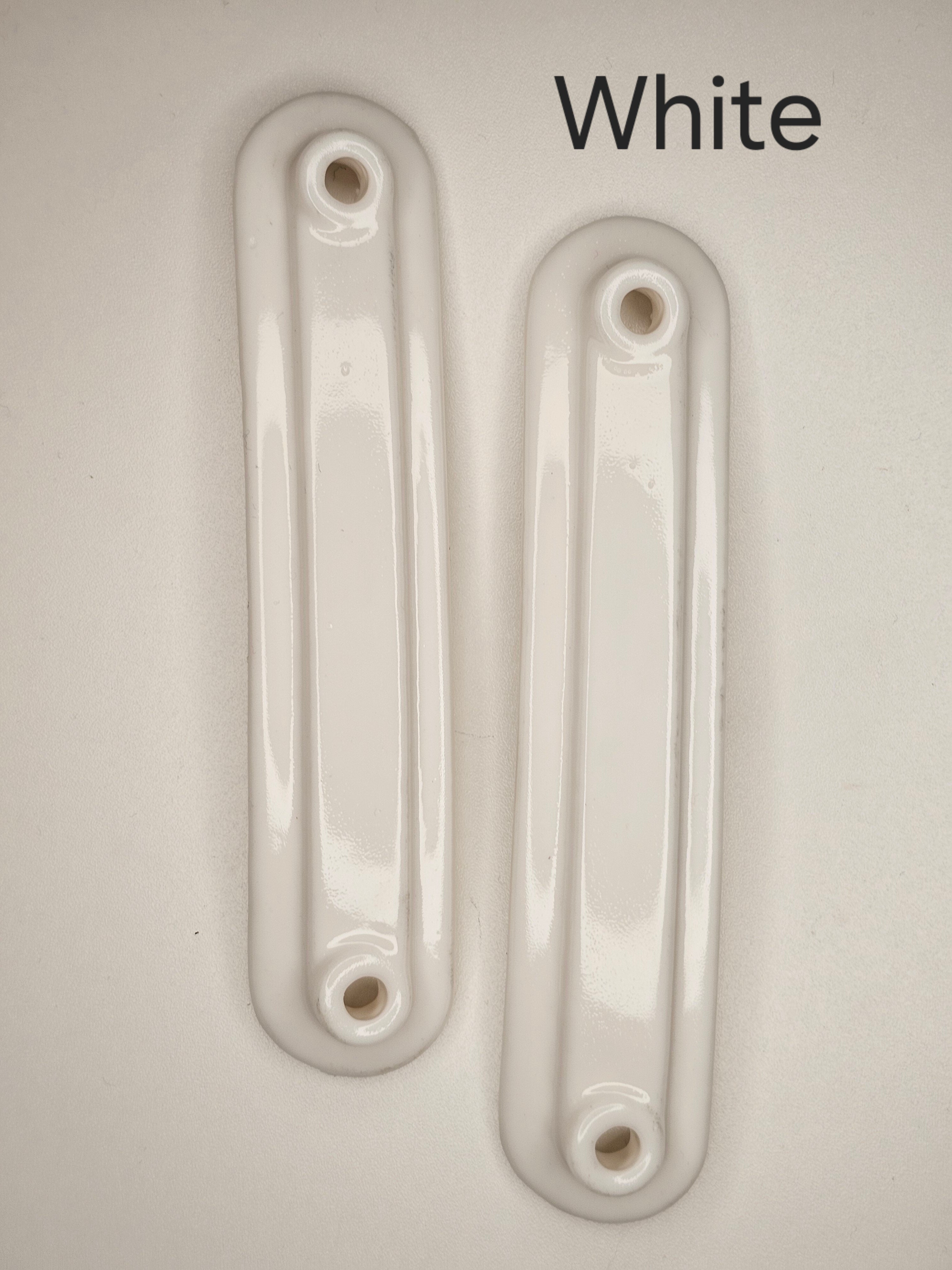 White Windshield Accent Brackets for 2024+ Harley-Davidson Road Glide ( fits 10 inch Klock Works Windshield)